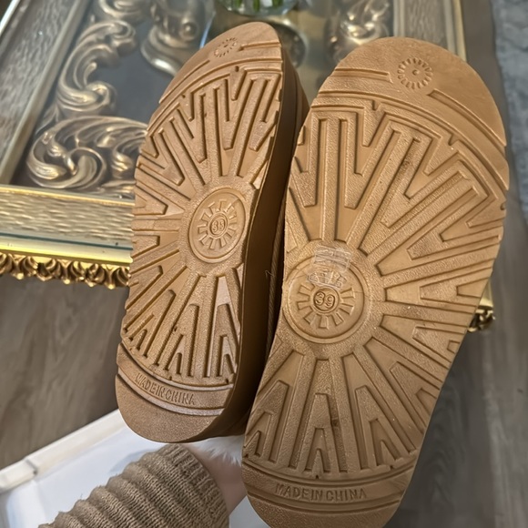 Fluffy Snow slip on Boots - Picture 7 of 7